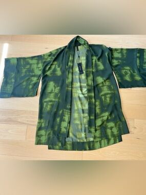 BCBG MaxAzria Green Tie-Dye Kimono Jacket. Size ML